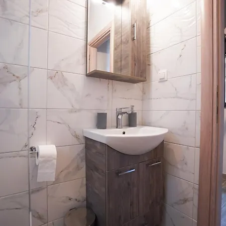 Sandra's House דירה גאוביה
