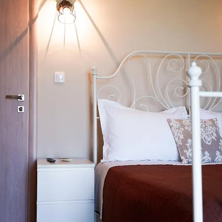 Sandra's House * Gouvia