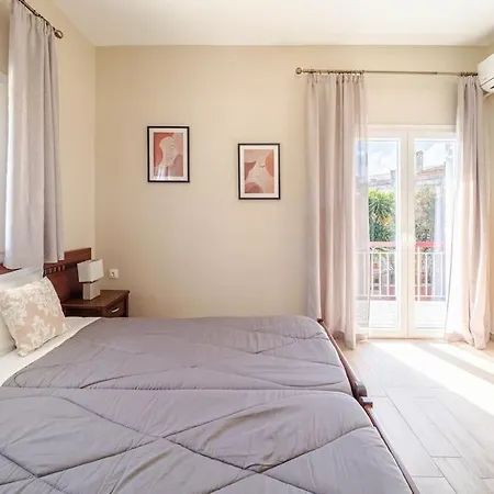 Sandra's House * Γουβιά